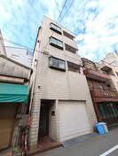 セリア岩川の外観