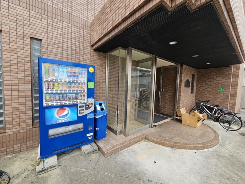 エントランス部分 エムテック八尾