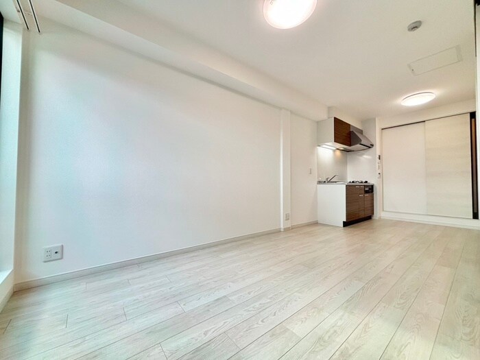 居室 セレニティ法善寺