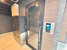 エントランス部分 セレニティ法善寺