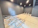 駐輪場 セレニティ法善寺