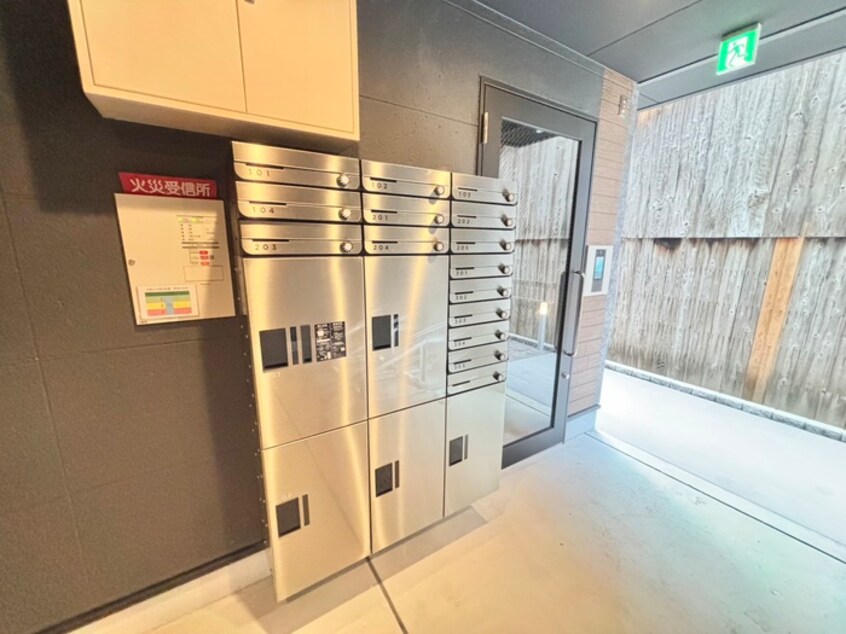 建物設備 セレニティ法善寺