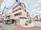 ブルーム上新庄の外観