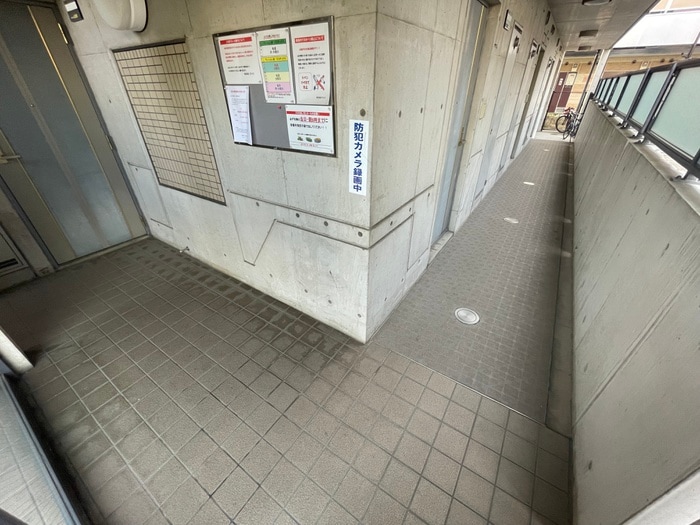 エントランス部分 ランブラス西院