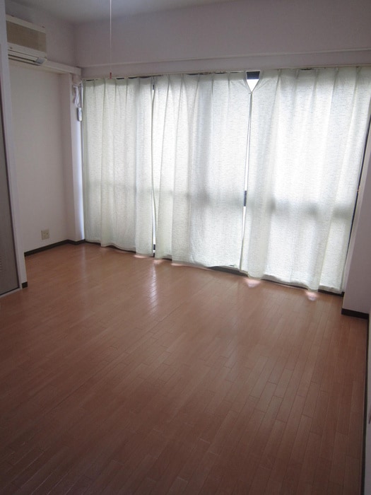 居室 ランブラス西院