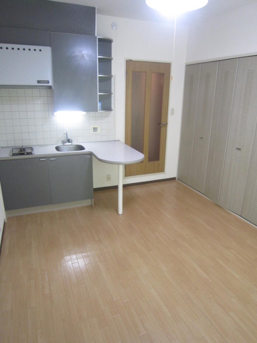 居室 ランブラス西院