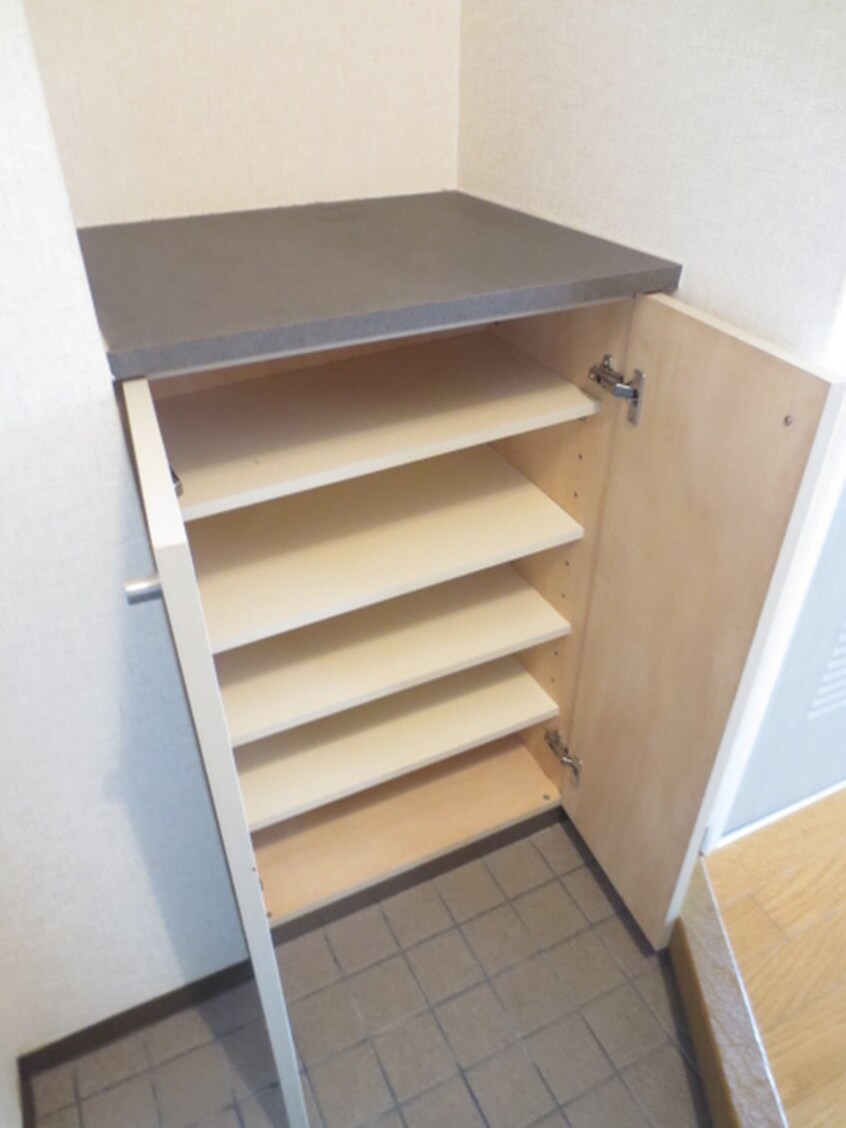 靴箱 ランブラス西院