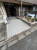 エントランス部分 コロナード長尾