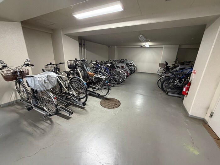 駐輪場 アメニティ山科駅前（605）