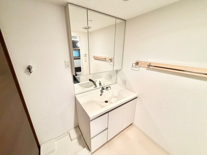 洗面 アメニティ山科駅前（605）