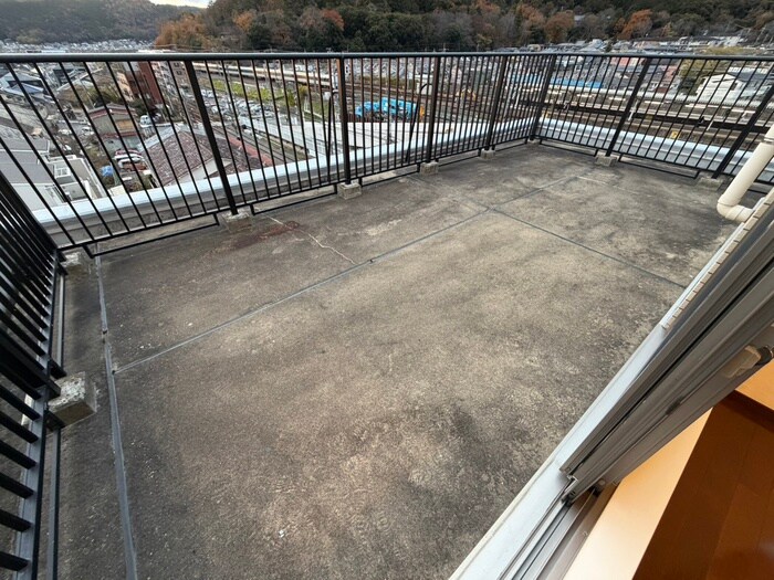 ベランダ・バルコニー アメニティ山科駅前（605）