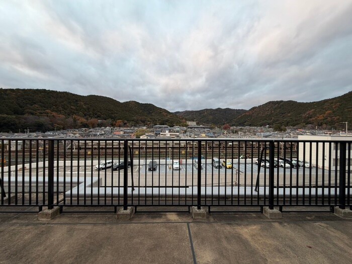 室内からの展望 アメニティ山科駅前（605）