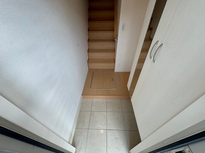 玄関 アネックス松香園