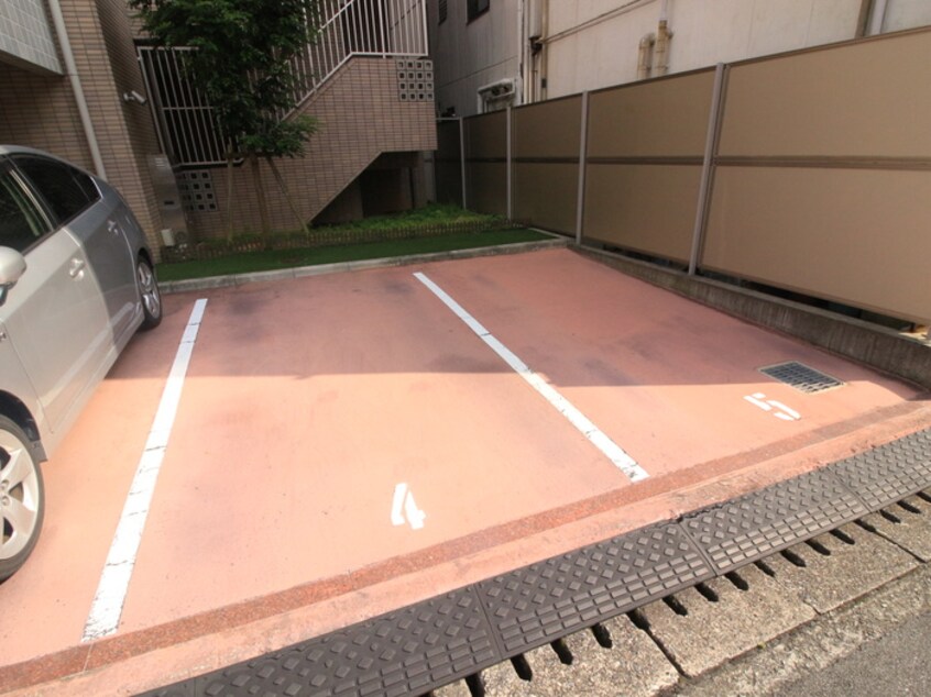 駐車場 サ－クルコ－ト緑地