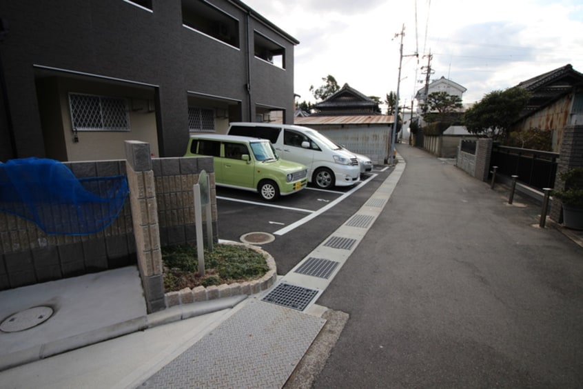 駐車場 クロトリハイツ