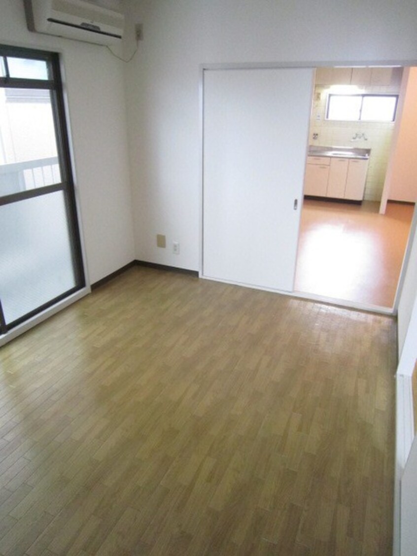 居室 プレアール蔀屋本町