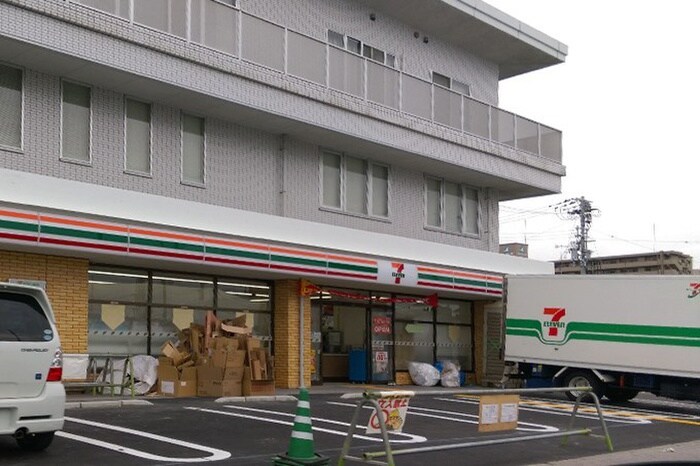 セブンイレブン(コンビニ)まで450m コーポ美和