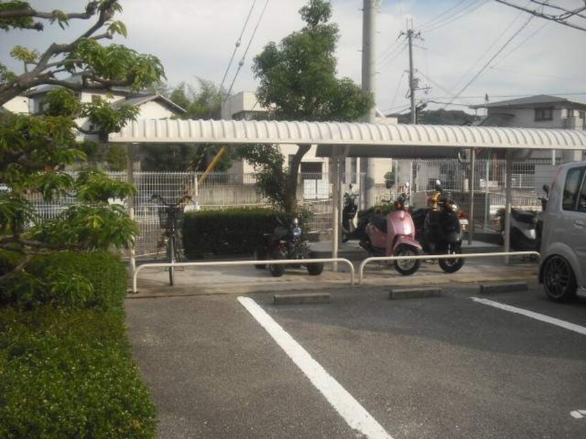 バイク置き場 ラポ－ル