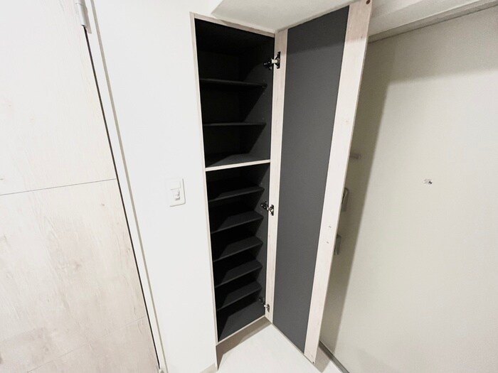 靴箱 アリビオ大阪港