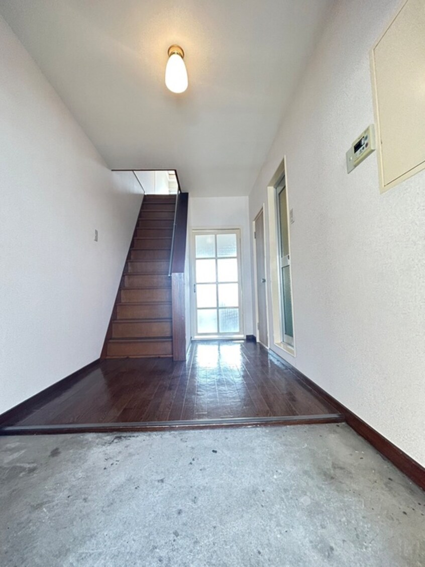 玄関 石切グローバルハイツ