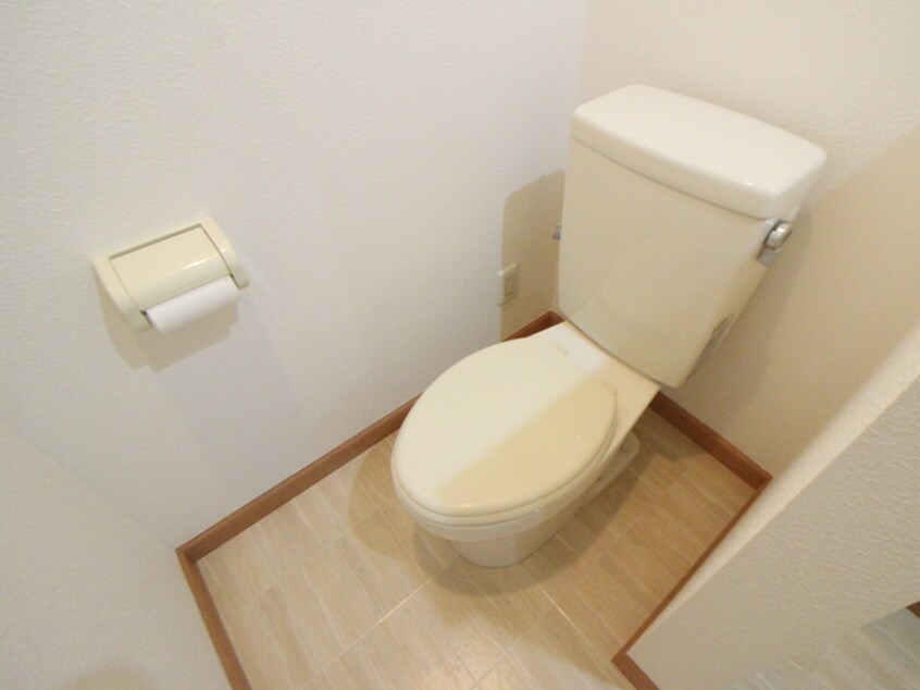 トイレ ジョリエ－メゾン