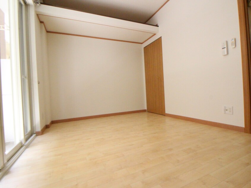 居室 ジョリエ－メゾン