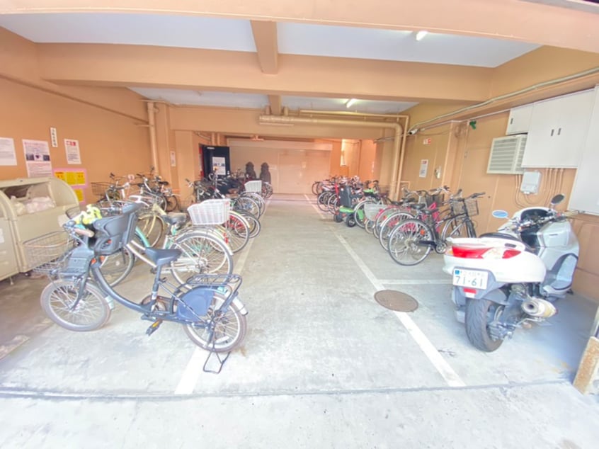 駐輪場 メゾンモリオカ