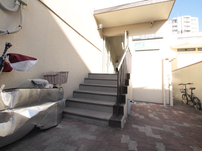 エントランス部分 アトモス永和