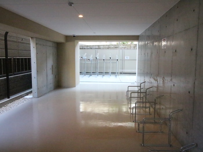 駐輪場 シルエラ御所南