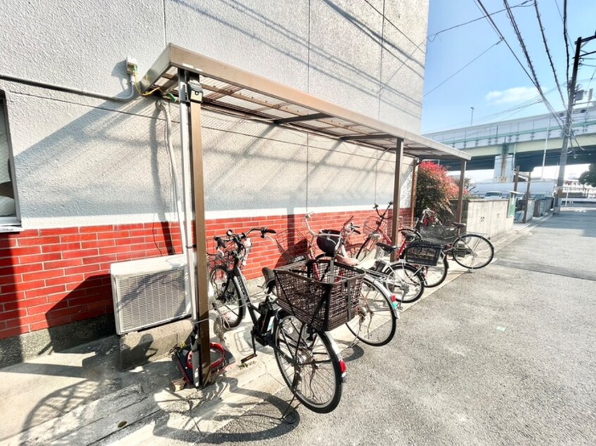 駐輪場 明日香ビル