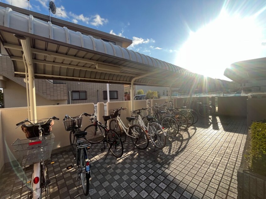 駐輪場 フロ－レスタ
