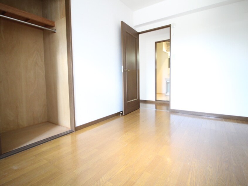 内観写真 フロ－レスタ