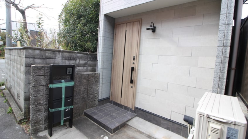 外観写真 芥川町2丁目貸家