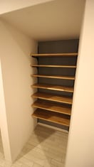 収納 芥川町2丁目貸家