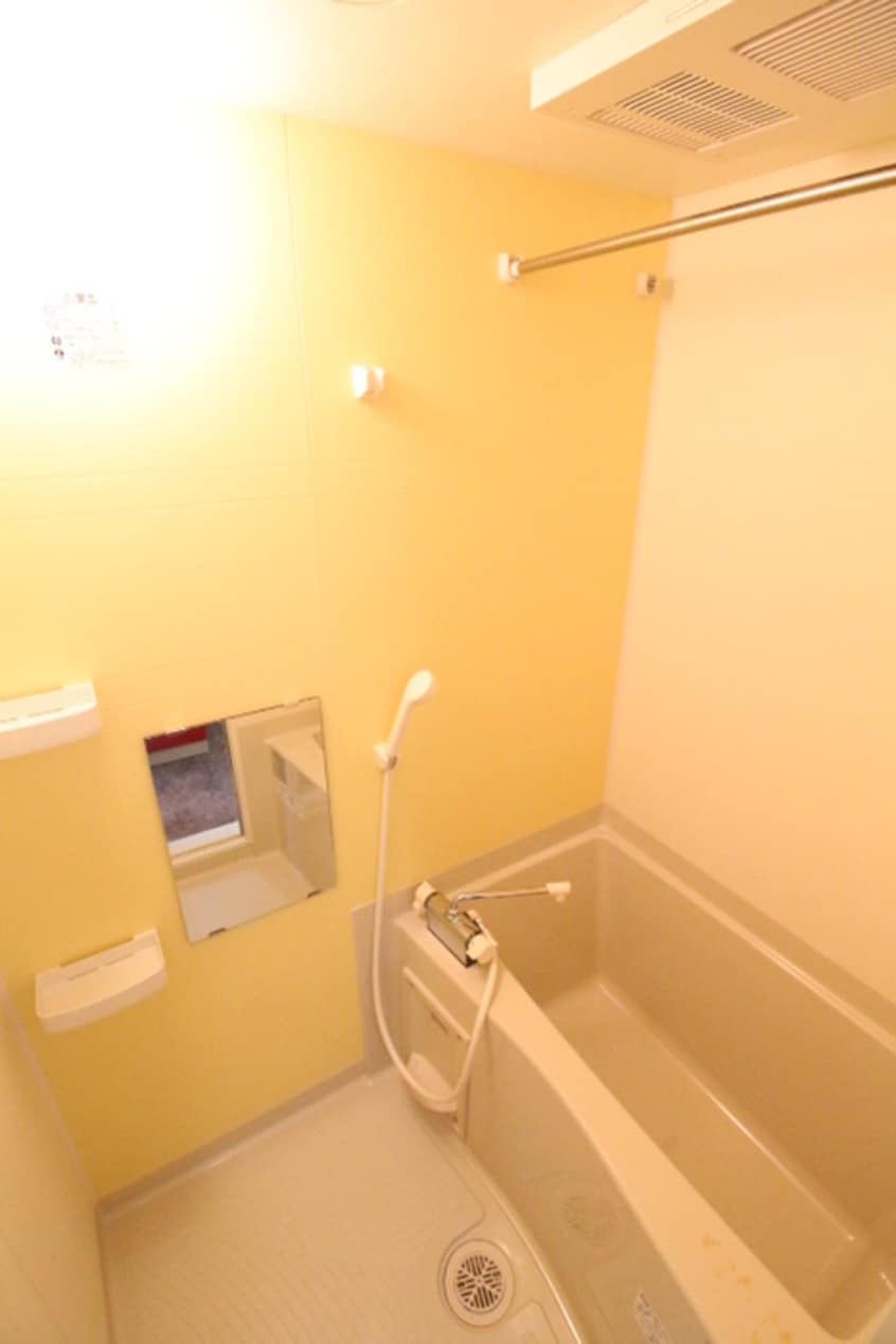 バス／シャワールーム等 ラ・フォーレ松ヶ枝町Ⅲ