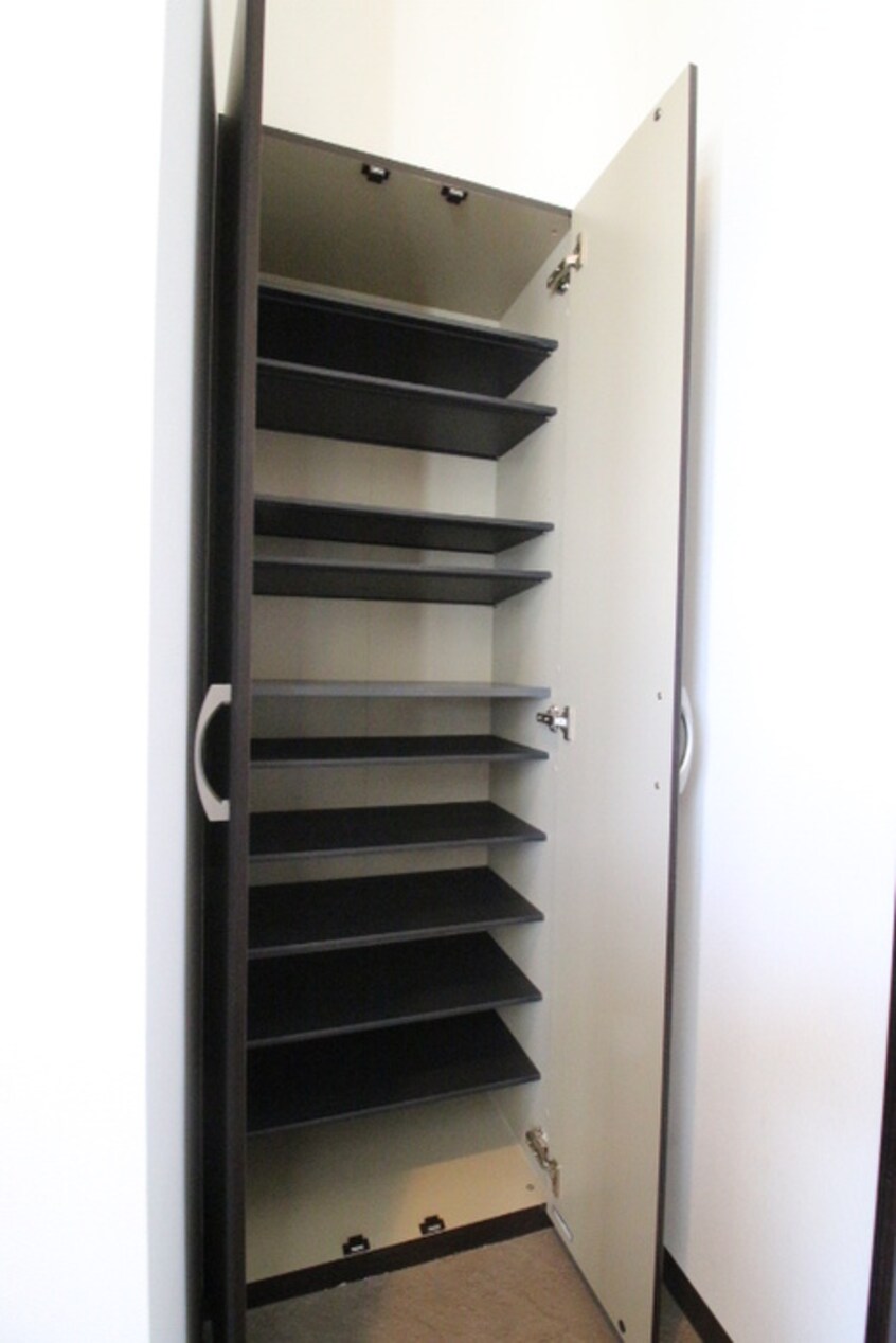 靴箱 ラ・フォーレ松ヶ枝町Ⅲ