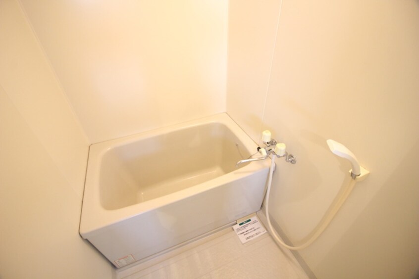 バス／シャワールーム等 ルミエ－ル・マゴジⅡ