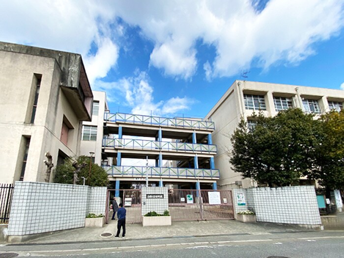 尼崎市立小園中学校(中学校/中等教育学校)まで500m YOUR　MAISON若王寺