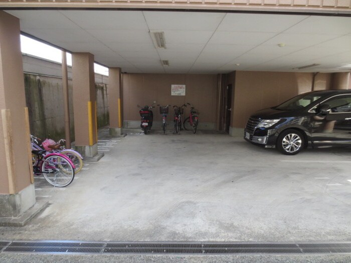 駐車場 マノワ－ル