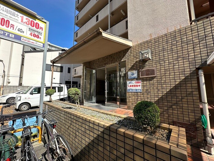 エントランス部分 メゾンエイコ－浮田町