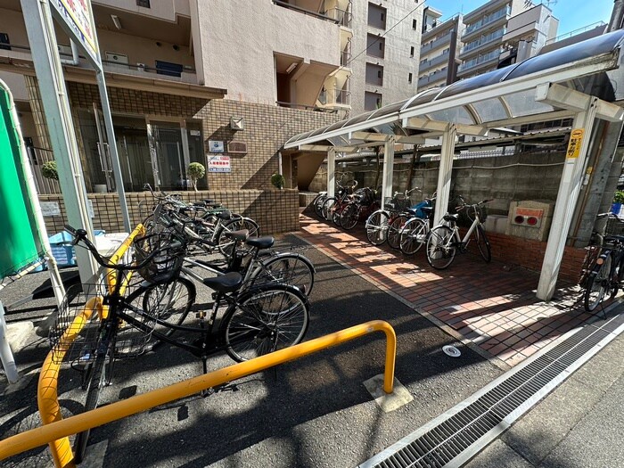 駐輪場 メゾンエイコ－浮田町