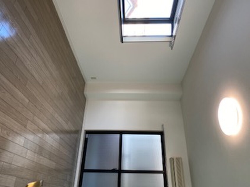 居室 ア－スエルフィン