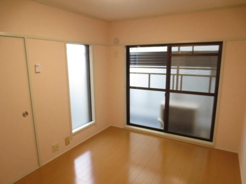 居室 ヒルズ清水