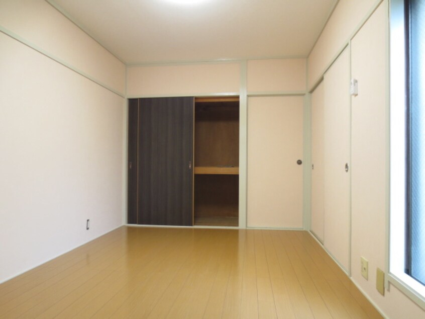 居室 ヒルズ清水