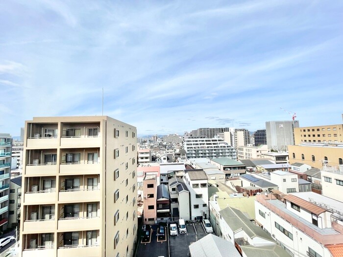 室内からの展望 グランロード弁天町