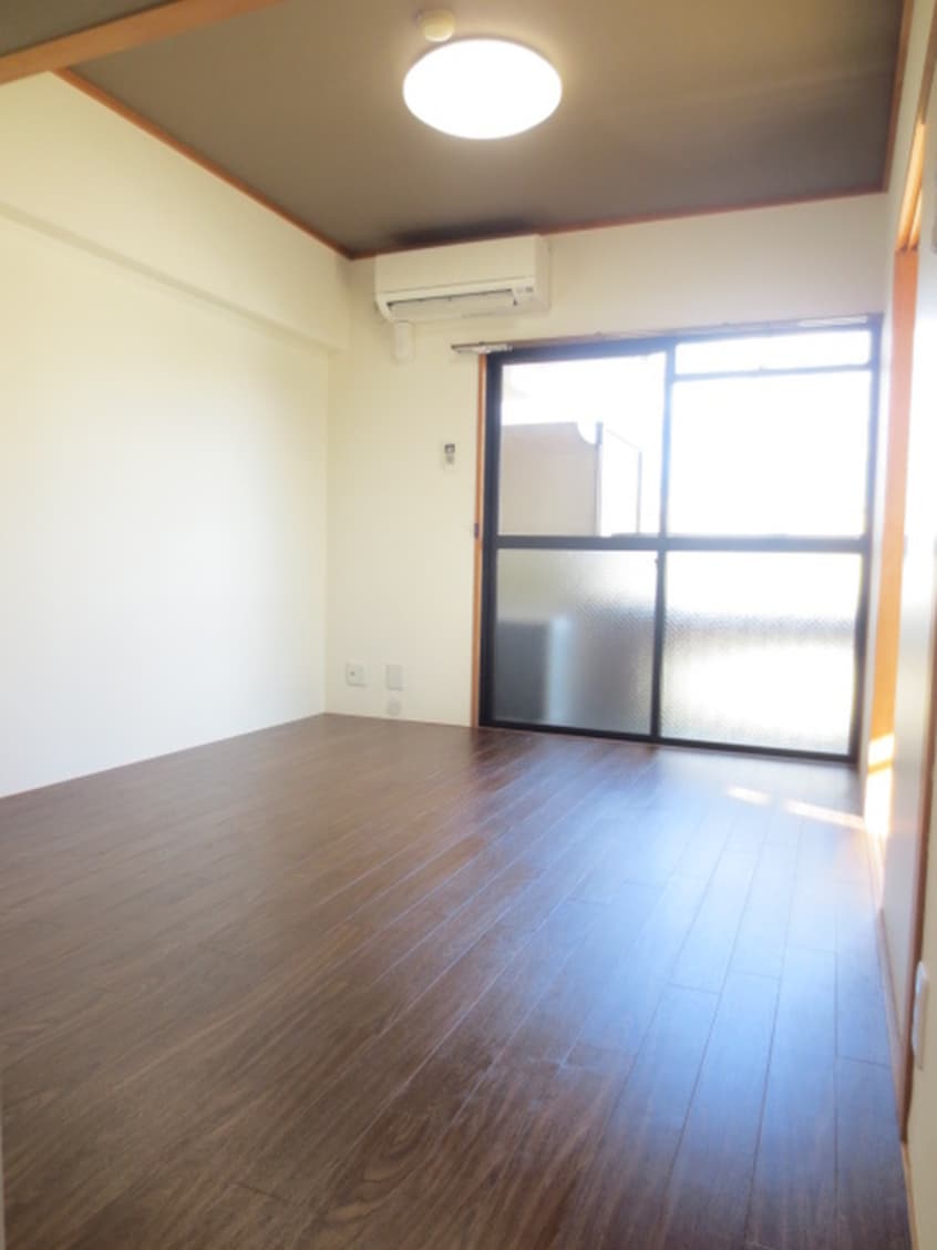 居室 グランデ葛野