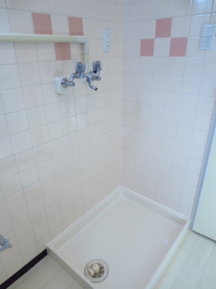 洗濯機置場 グランデ葛野