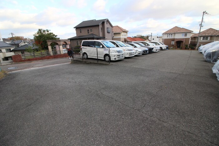 駐車場 カルム千里山土井Ｃ棟