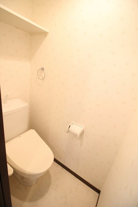 トイレ ｴｽﾘｰﾄﾞ新大阪ｺﾝﾌｫｰﾙⅠ番館(802）