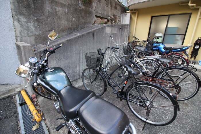 駐輪場 カルム千里山Ⅱ